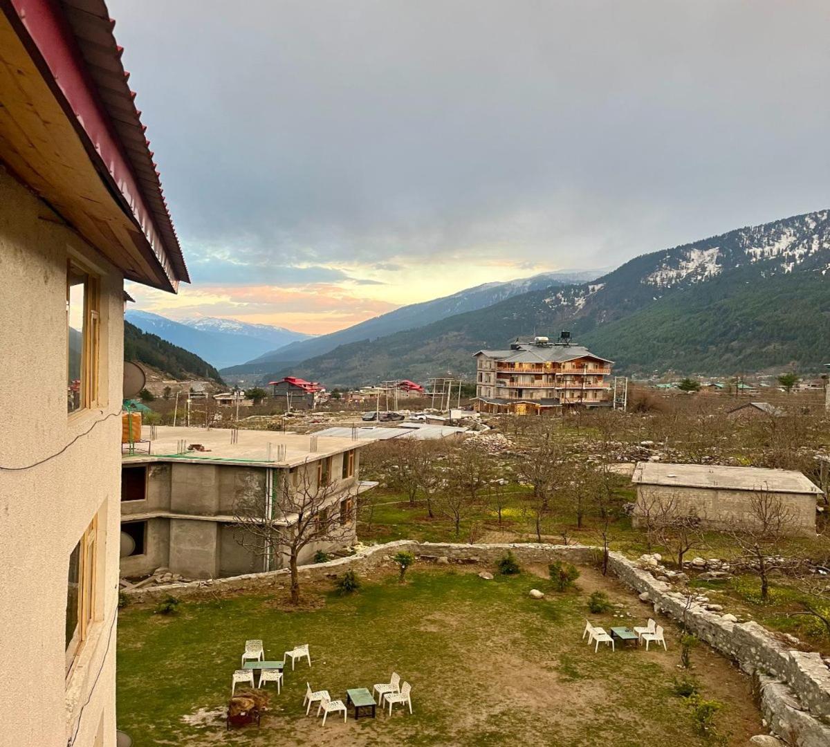 Vashist Snow Range Resort And Cottage מראה חיצוני תמונה